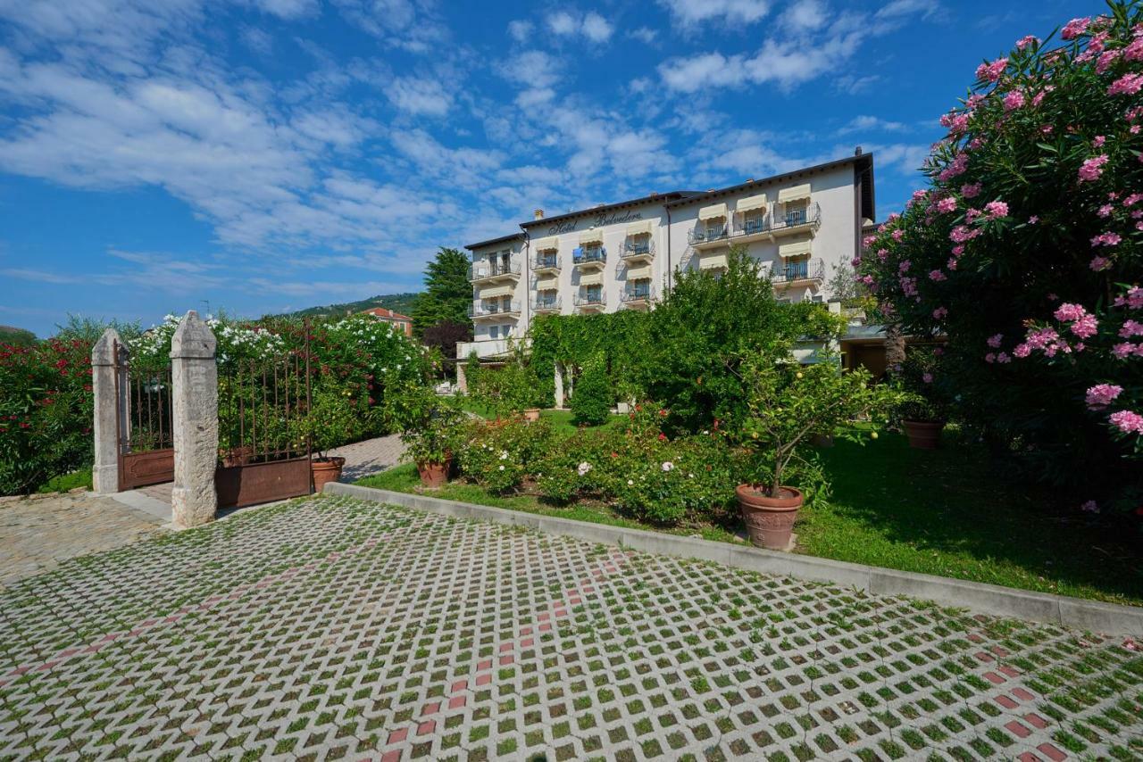 Hotel Belvedere Torri Del Benaco Exterior foto